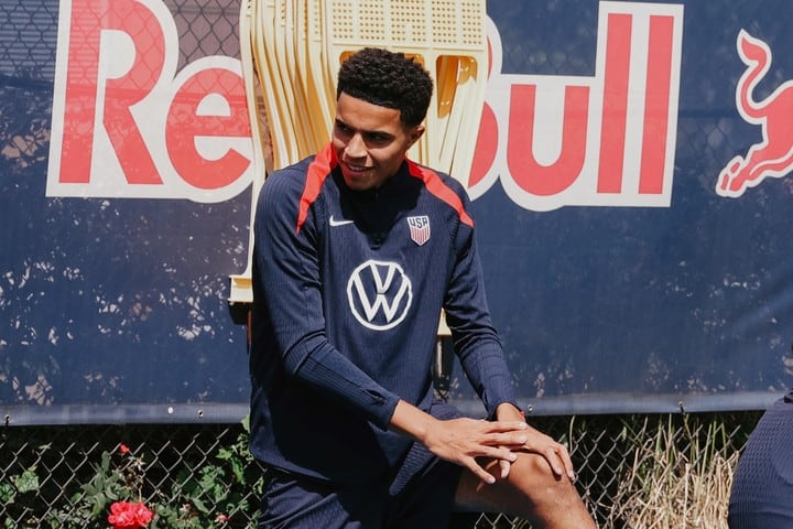 Banks, de doble nacionalidad, ya jugó en selecciones juveniles estadounidenses pero aún no ha debutado oficialmente con la selección mayor de ninguno de los dos países (Olé USA)