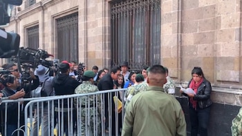Maestros llegaron a Palacio Nacional
