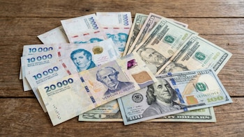 Dólar estable y tasas en