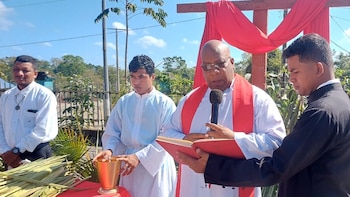 Sacerdote miskito asumirá como administrador parroquial en Florida tras su exilio de Nicaragua en 2024