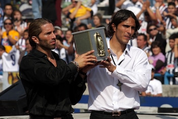 Alfonso y Aldo sostienen las