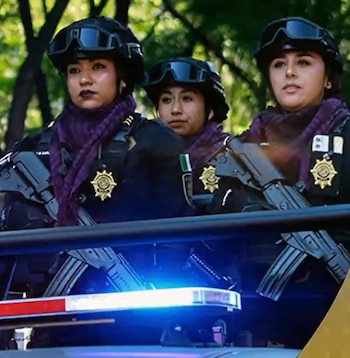 Elementos del SSC-CDMX ya observarían las cámaras de seguridad para trazr una ruta del yrayecto de los asaltantes. (SSC-CDMX)