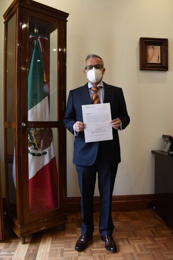 Óscar Flores Jiménez rindió protesta