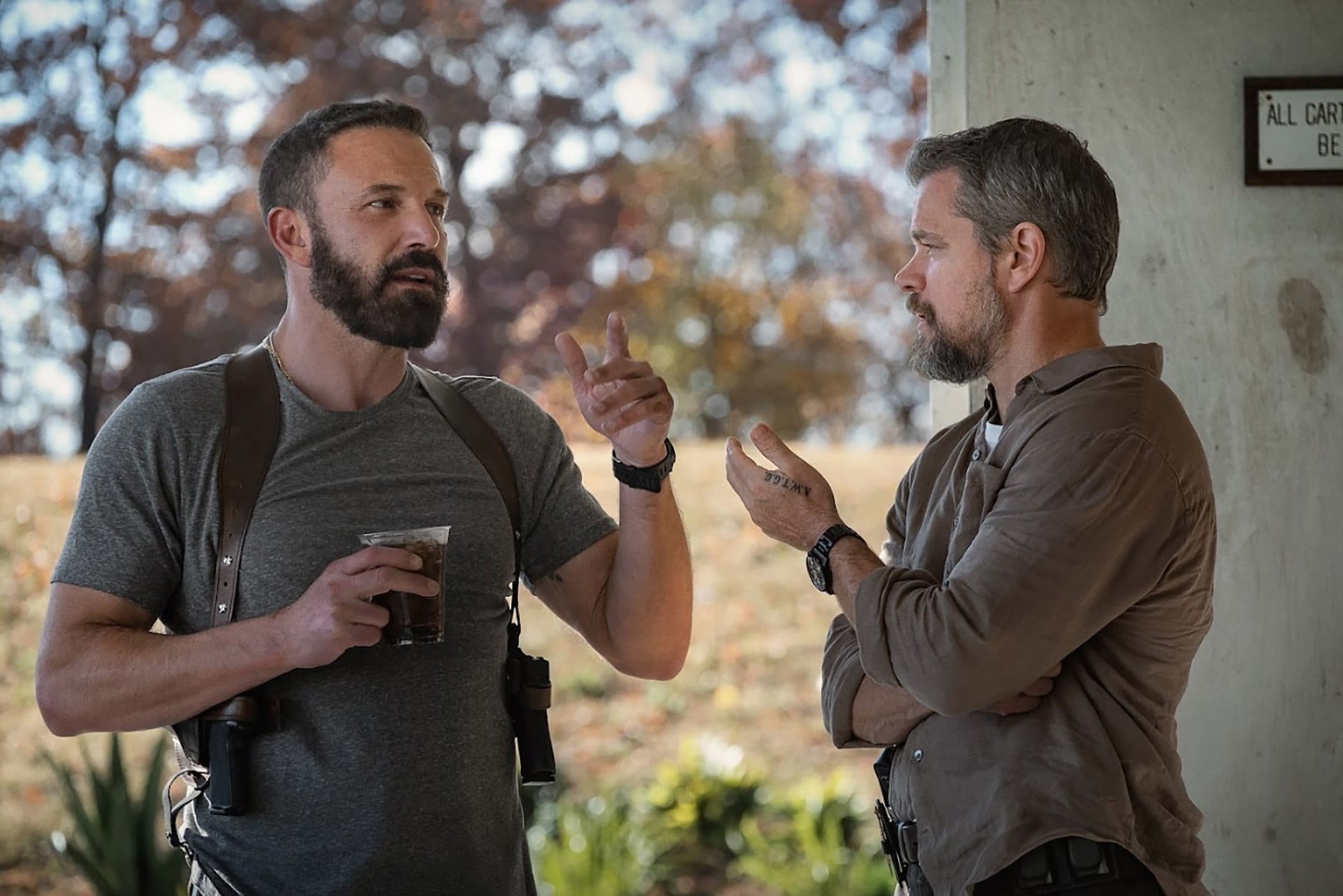 Matt Damon y Ben Affleck protagonizan el thriller policial inspirado en una incautación millonaria realizada en 2016 (Netflix)