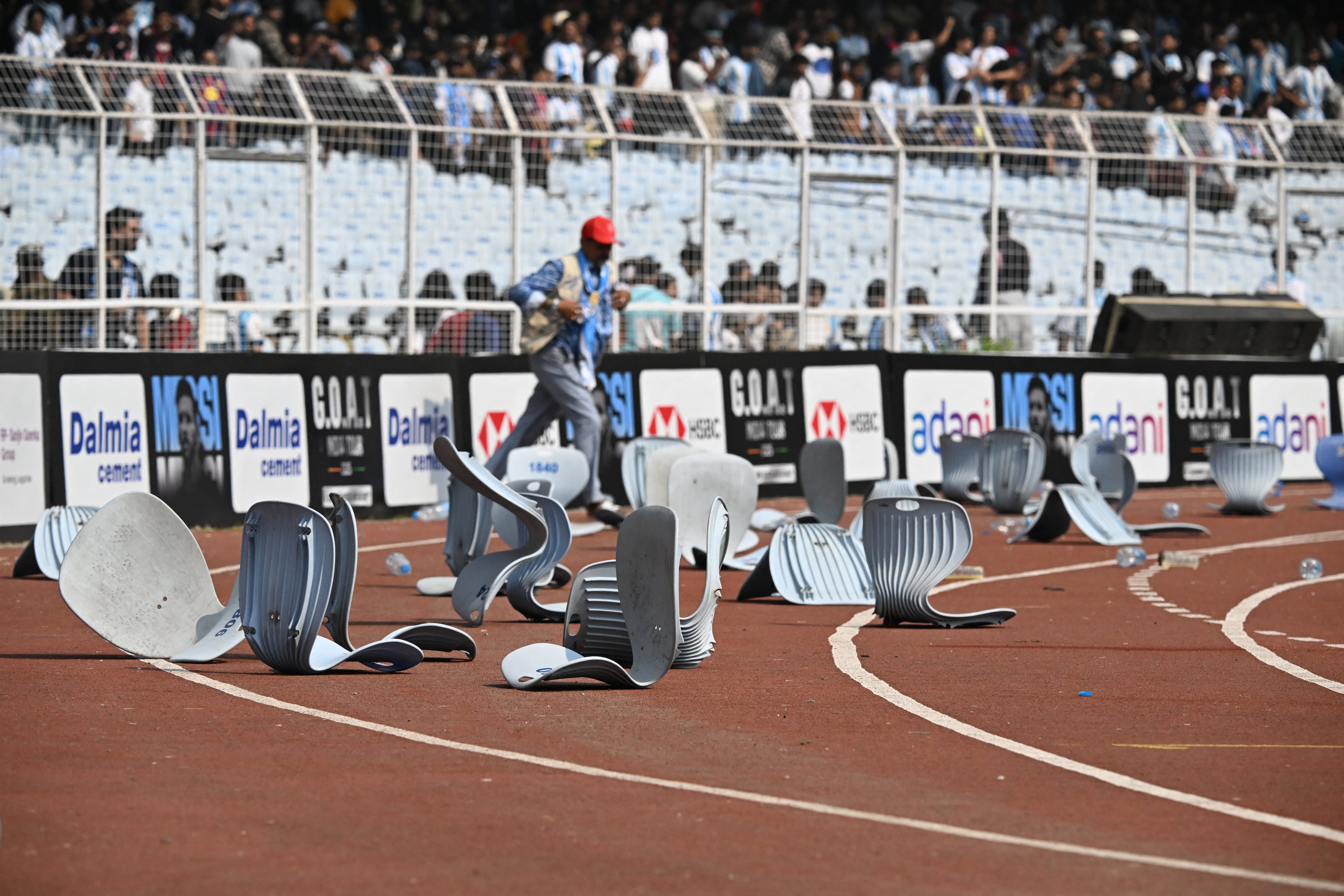 El caos que se originó en la visita de Messi a India (Photo by Dibyangshu SARKAR / AFP)