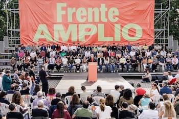 17/10/2026 La exalcaldesa de Barcelona Ada Colau, durante el acto de presentación de su candidatura a las elecciones generales del 29N, en el Auditorio del Parque Lineal del Manzanares, a 17 de octubre de 2026, en Madrid (España).
POLITICA
Carlos Luján - Europa Press