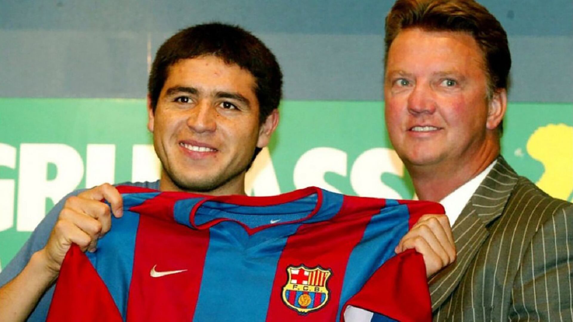 Juan Roman Riquelme Louis Van Gaal Barcelona 2018