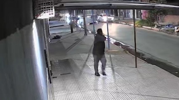 Video: un policía de la Ciudad mató de diez tiros a una ladrona en La Matanza y terminó detenido