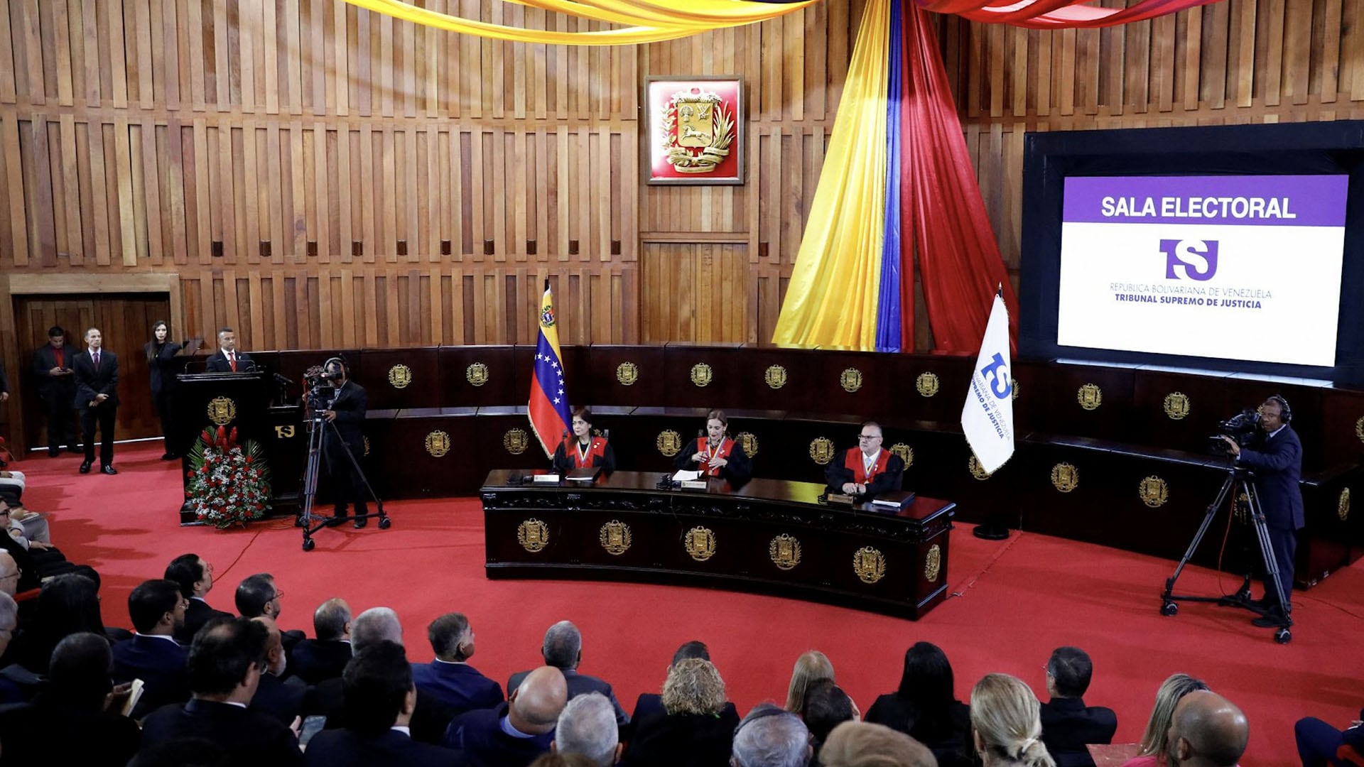 La renovación del TSJ forma parte del acuerdo firmado por chavismo y oposición en la mesa de diálogo promovida por Estados Unidos (Agencias de prensa)