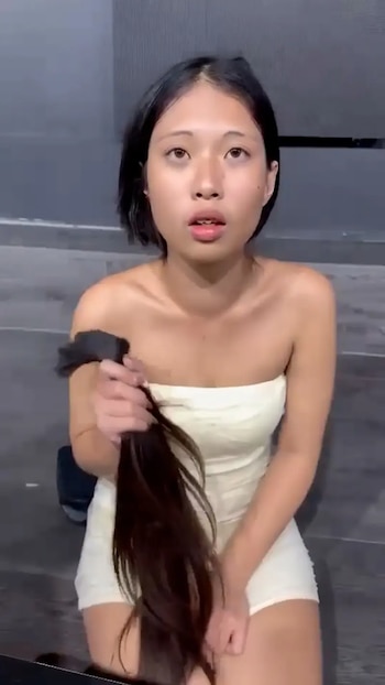 El cabello de la mujer supuestamente sería donado. (Captura de video)