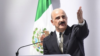 Secretario de Gobernación de Veracruz defiende que sobrinos de AMLO trabajen en el gobierno de Nahle.