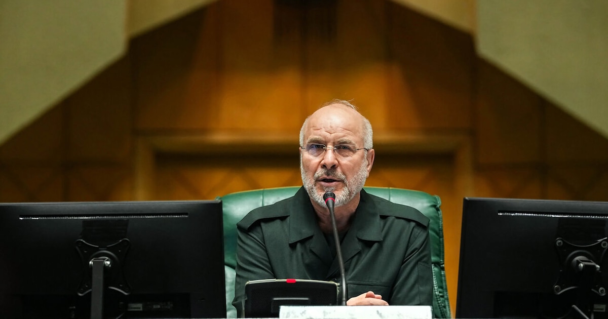 * Source Content: An article about escalating tensions between Iran and the USA, including statements from Mohamad Baqer Qalibaf (Iran), Donald Trump (USA), Esmaeil Baqaei (Iran), Amin Nasser (Aramco), Jorge Moreira da Silva (UNOPS), and Benjamin Netanyahu (Israel). Key points: Rejected Iranian counterproposal, threats of military response, energy market impact (Hormuz Strait), humanitarian risks, and nuclear disagreements.
