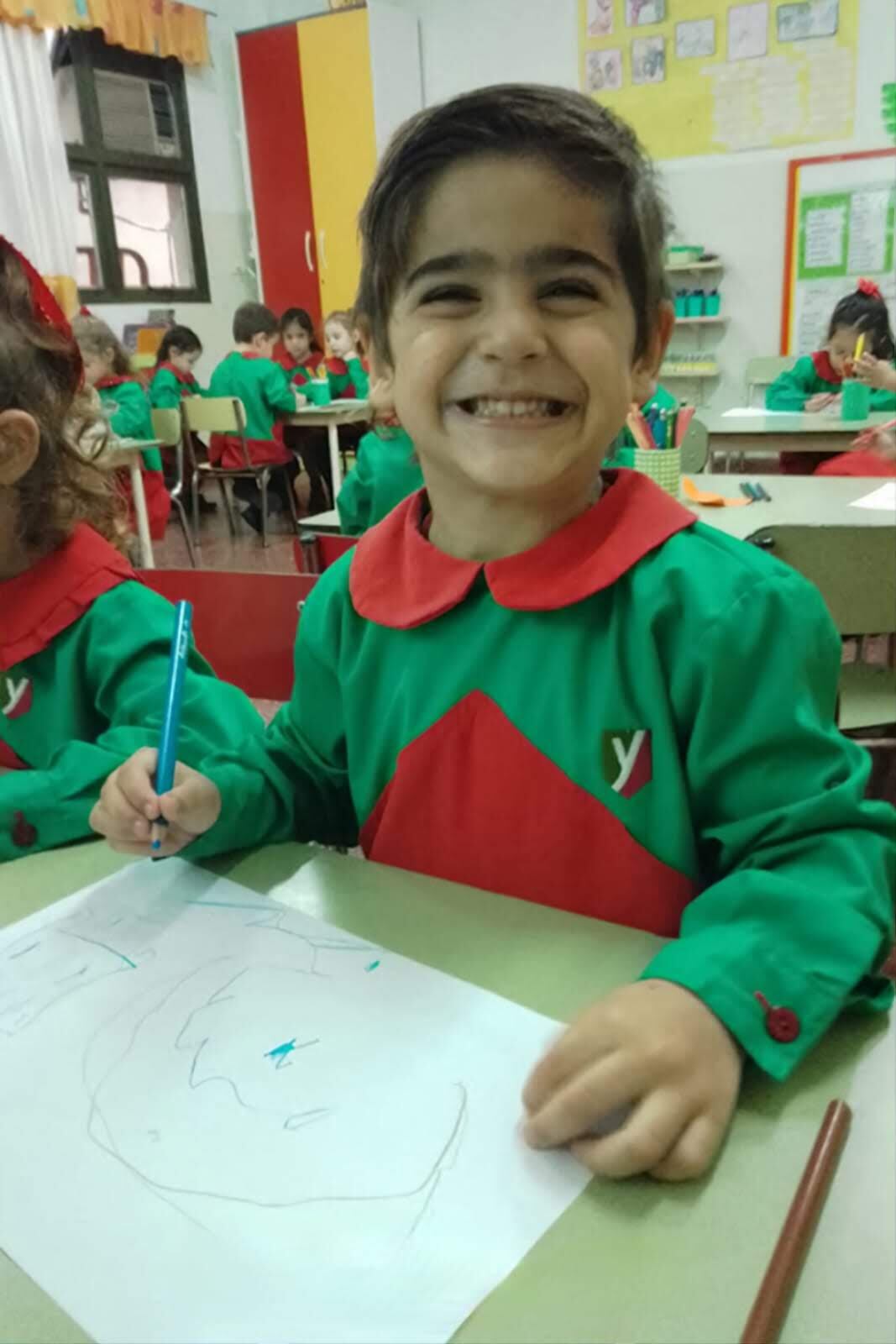 Beltrán en el jardín. Allí también comenzaron a notar sus cambios de conducta