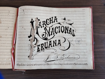 El cuaderno contiene esta pieza asociada a ceremonias oficiales del Perú. Gob