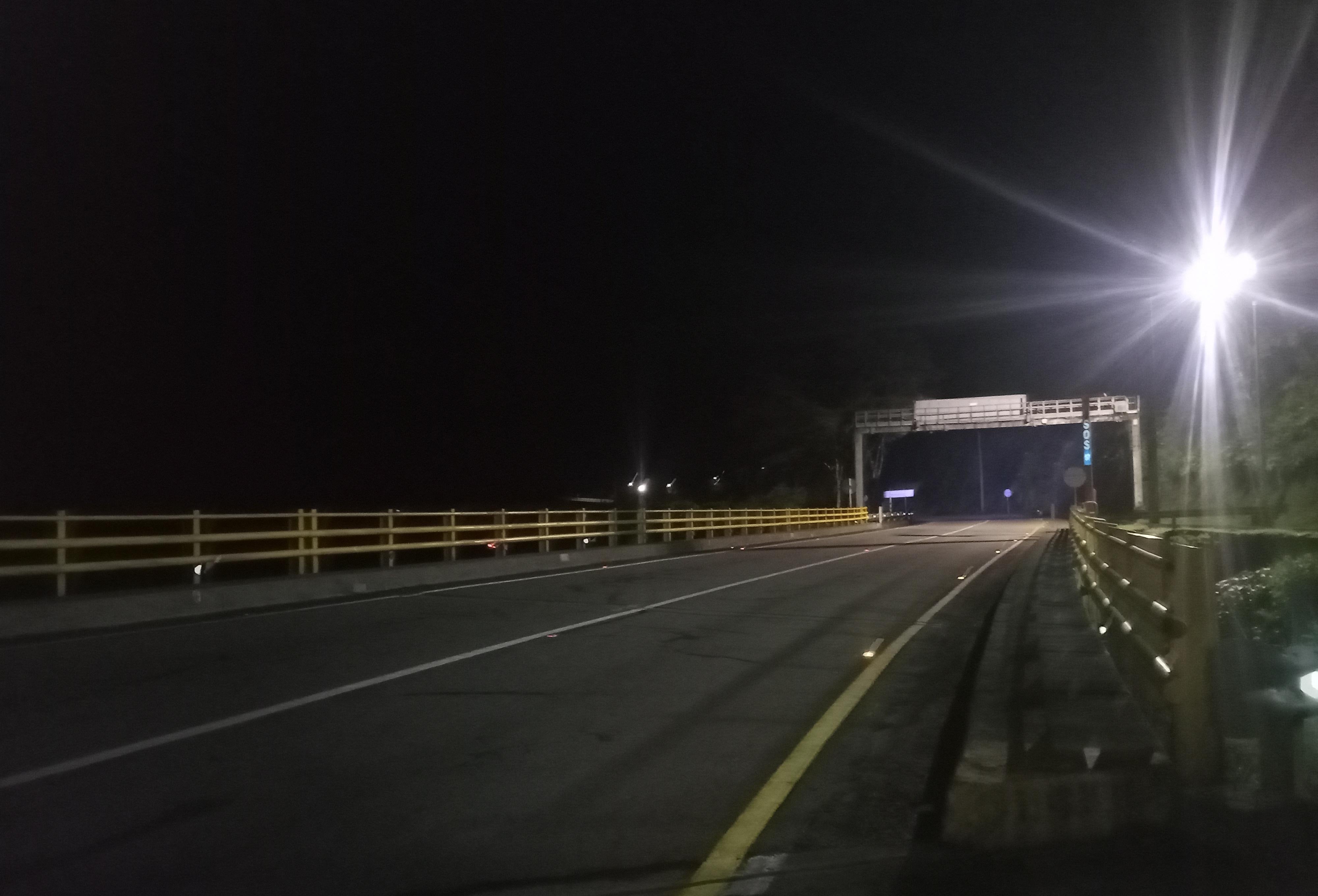 Encuentran una mujer y una niña muertas dentro de un carro en vía al Llano - crédito Coviandina