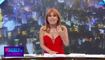Magaly Medina arremete contra programas