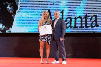 Arantxa Sánchez Vicario, entre los deportistas españoles de Atlanta 96 en el homenaje del COE por los 30 años. (EUROPA PRESS).