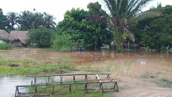 Desborde del río Curanja en