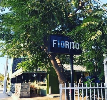 La entrada del bodegón, en