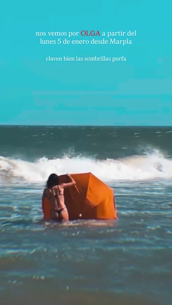 “Claven bien las sombrillas, porfa”,