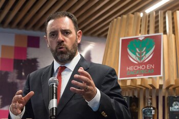 Alejandro Tello Cristerna anunció que