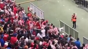 Los fans de Chivas enloquecieron