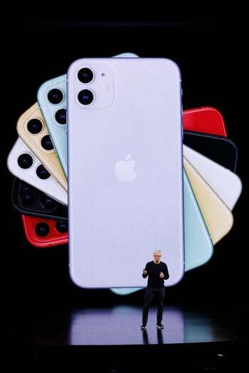 Tim Cook presentó el iPhone