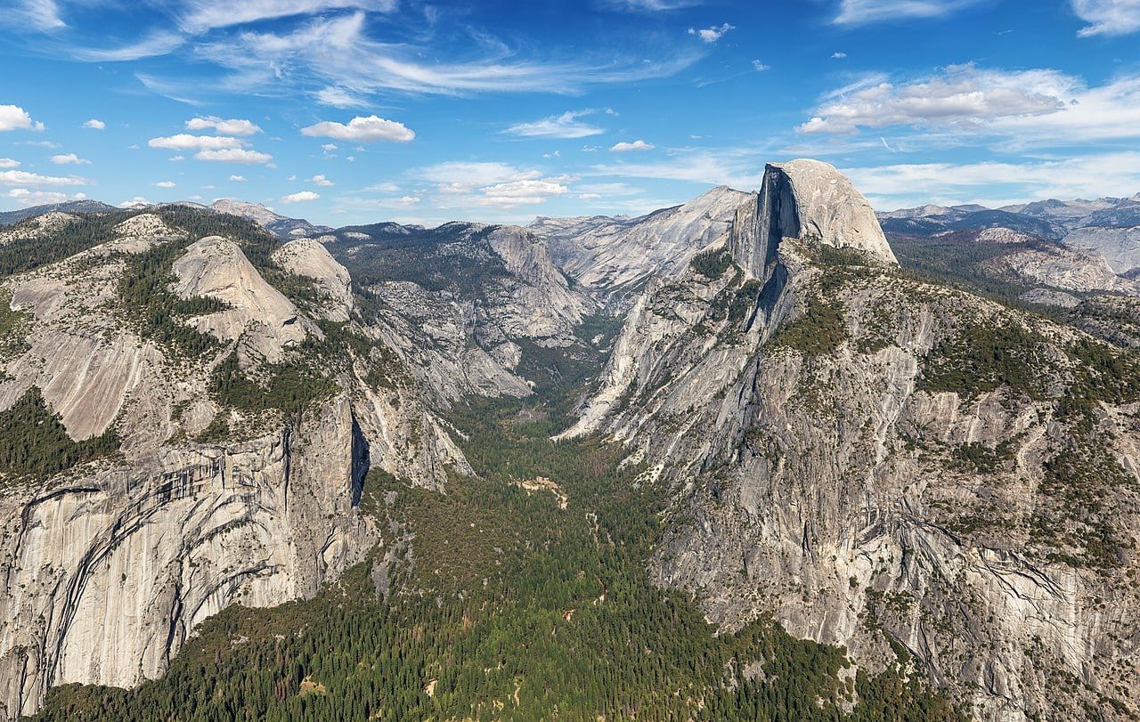 El Servicio de Parques Nacionales informó que el incidente en el Parque Nacional de Yosemite sigue bajo investigación (Wikipedia)