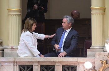 Patricia Bullrich conversaba con el