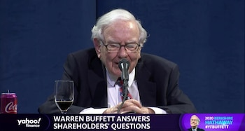 Warren Buffett se dirige a