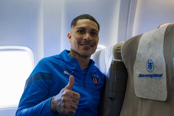 Paolo Guerrero viajó con LDU