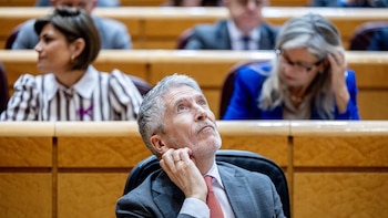 Marlaska llama "niña" y luego