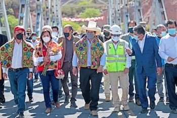El presidente de Perú, Pedro Castillo, durante una actividad por el balance de los 100 días en el cargo, en Huamanga, Perú - Noviembre 10, 2021. Presidencia de Perú/Distribuida vía REUTERS. ATENCIÓN EDITORES, ESTA IMAGEN FUE CEDIDA POR UN TERCERO. NO REVENTAS. NO ARCHIVOS
