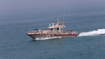 La Marina británica informa de disparos de la Guardia Revolucionaria a un petrolero cerca de Ormuz