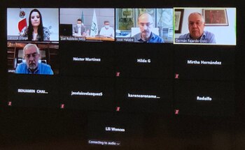 UNAM entrega simbólicamente kits de