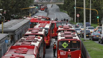 L'esclusiva corsia di Transmilenio sull'autostrada