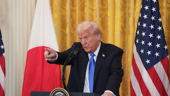 Trump asegura que España es