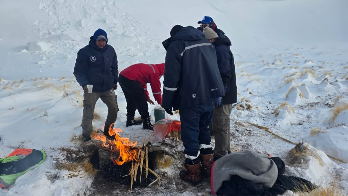 Video: así fue el dramático rescate de los mineros atrapados por una tormenta de nieve en la puna de Catamarca