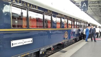 Con vagones de diseño clásico,