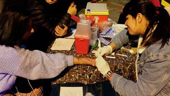 Carina es enfermera y vive