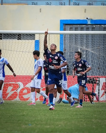 El tanto de Christopher Olivares no evitó la derrota de Deportivo Garcilaso en Sullana.