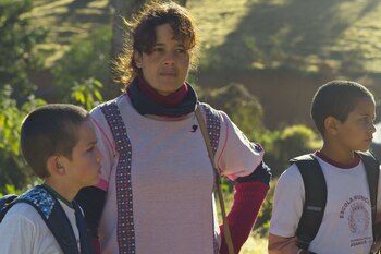 Maeve Jinkings interpreta a una