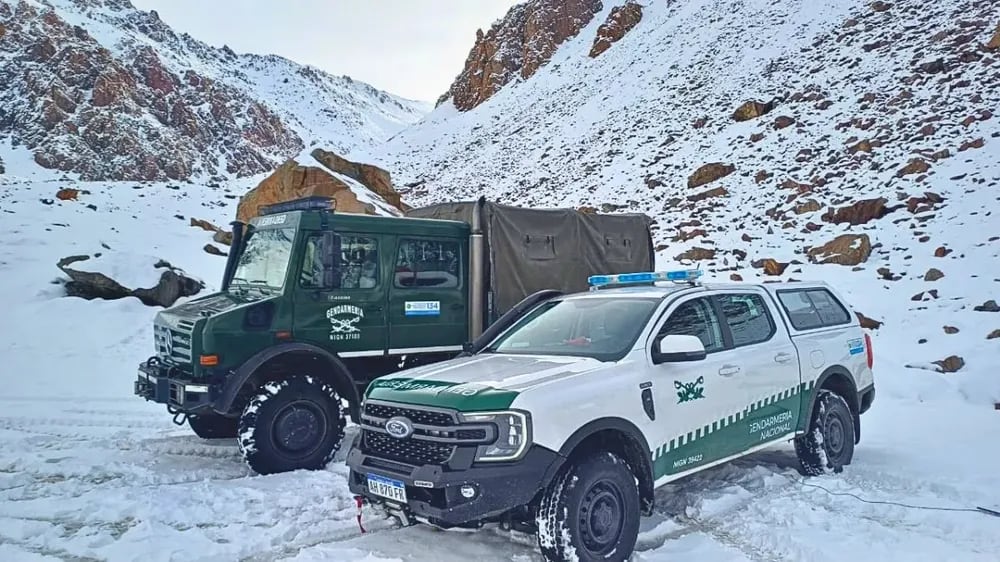 La coordinación entre Ejército Argentino, Gendarmería, Policía de Mendoza y guardaparques permitió ampliar la búsqueda en el Cerro Punta Negra