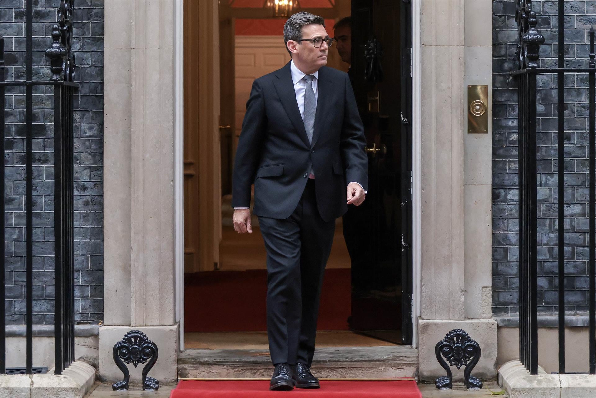 Burnham renuncia a la vuelta a la UE esta legislatura pero admite que le gustaría verla "durante su vida"