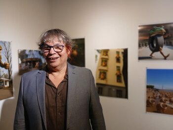 Roberto Echen junto a sus