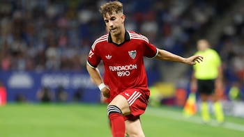 Miguel Sierra gana el partido del Sevilla en A Coruña