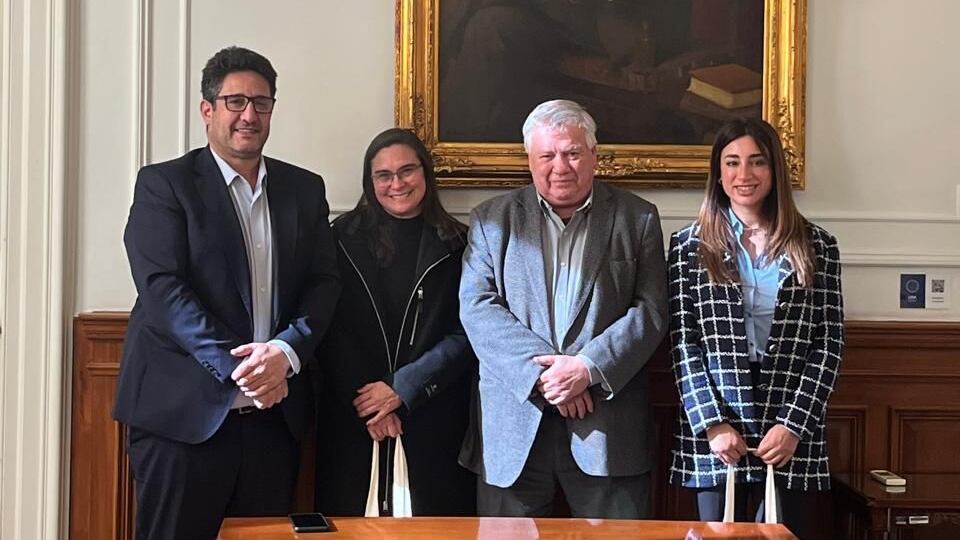 La UBA reconoció a una empresa tecnológica por su aporte a la educación pública