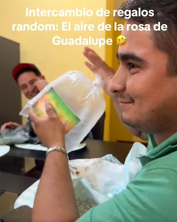 El peculiar regalo hizo recordar