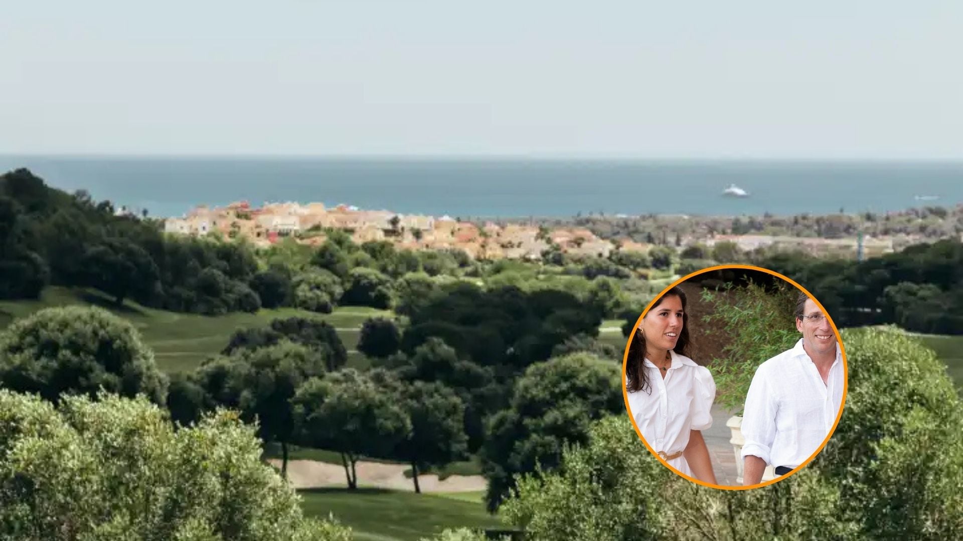 Teresa Urquijo y José Luis Martínez-Almeida en Sotogrande. (Montaje Infobae)