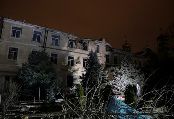 Una edificio dañado por un ataque de misiles rusos, en medio del ataque de Rusia a Ucrania, en Odesa, Ucrania 21 de marzo 2023. REUTERS/Serhii Smolientsev/Archivo